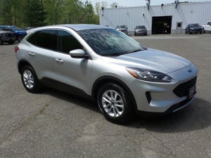 2020 Ford Escape SE - AWD...ONLY 18,000 ONE OWNER MILES!!!